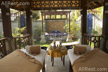Olhuveli Beach & Spa Resort 25